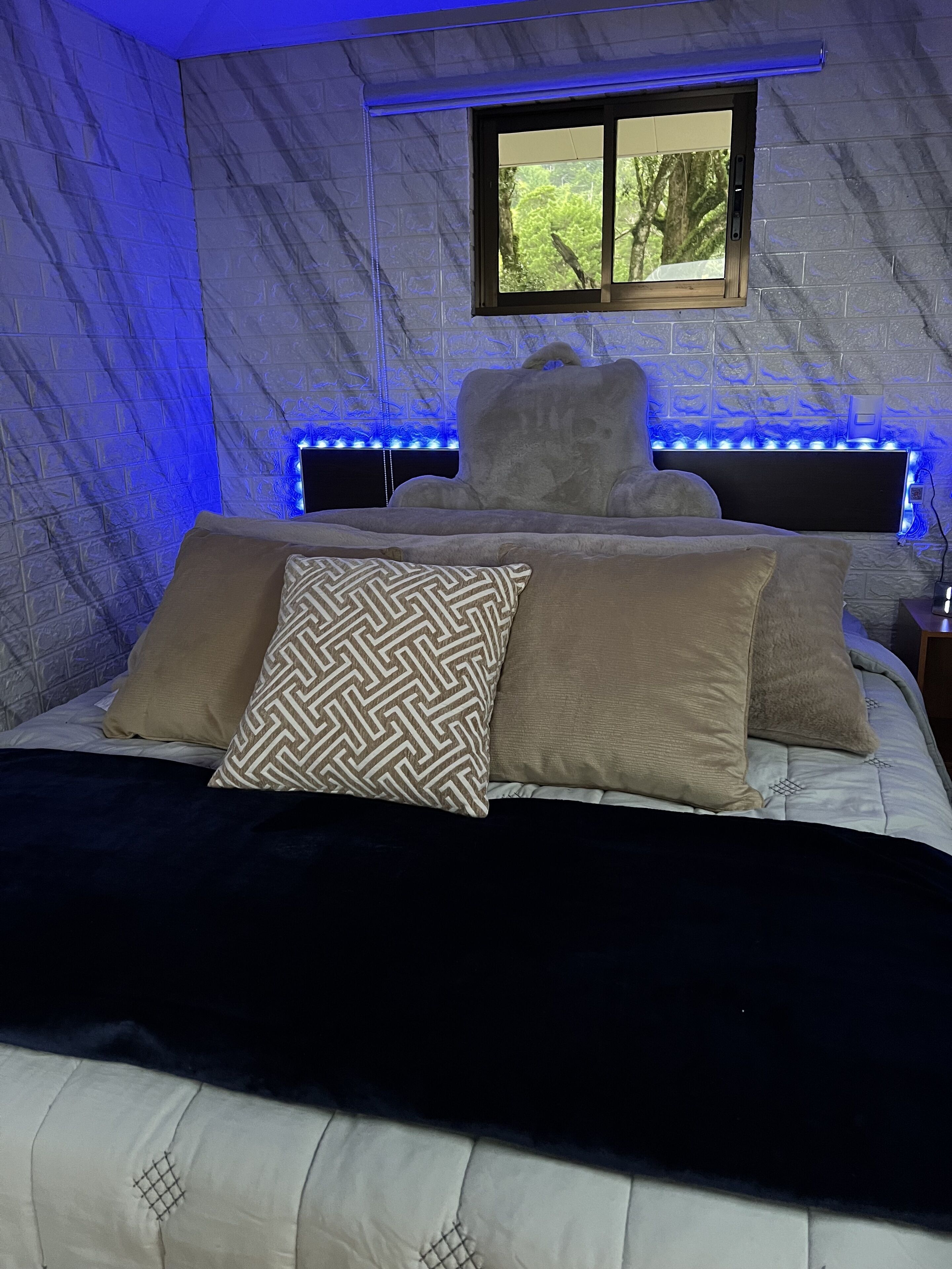 1 bedroom, premium bedding, free WiFi, bed sheets