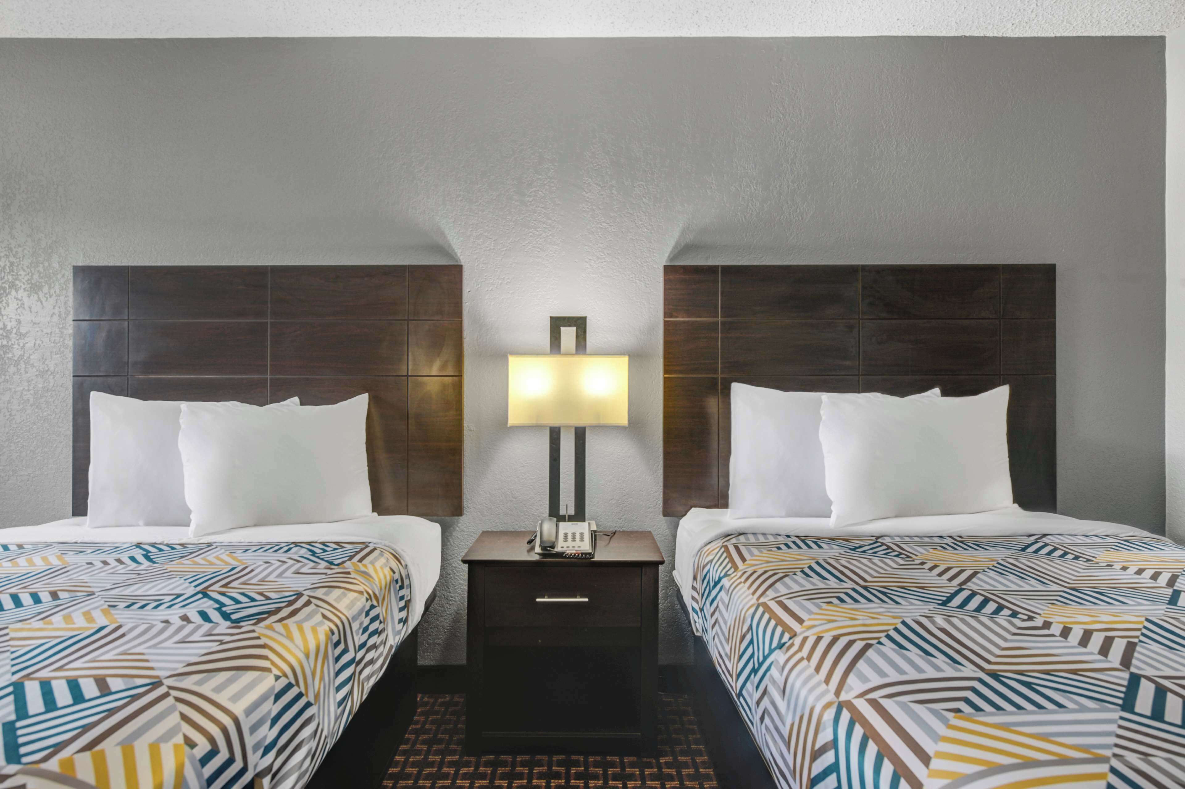 Ilmainen Wi-Fi, vuodevaatteet, pääsy pyörätuolilla