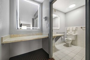 Baño para personas con discapacidad