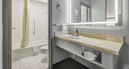 Motel 6 Chickasha, Ok