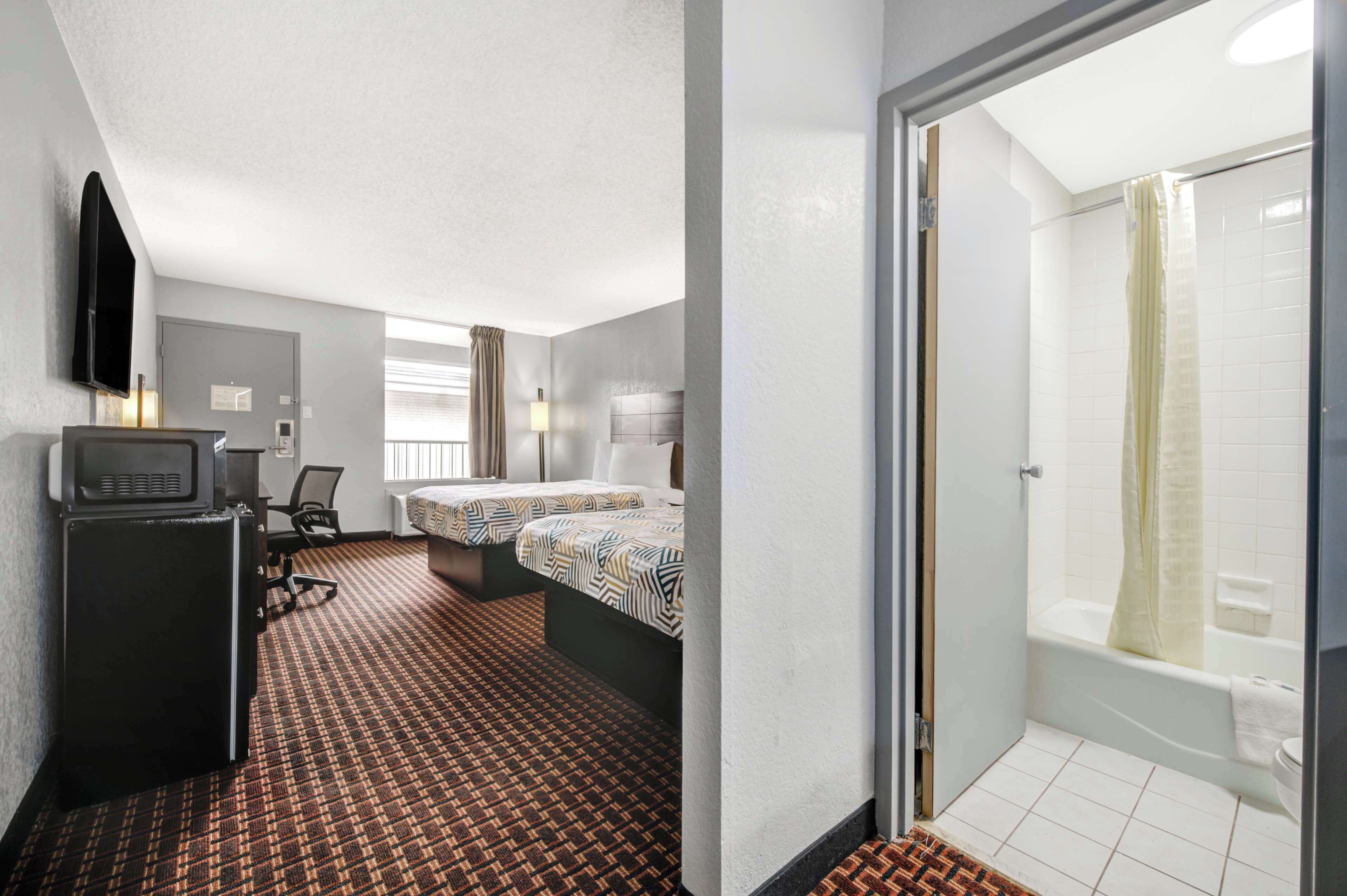Free WiFi, bed sheets, wheelchair access