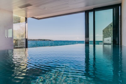 Lorena in Novigrad With 4 Bedrooms and 4 Bathrooms
