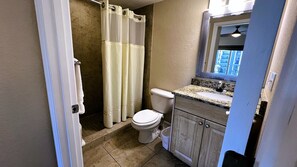 Shower, hair dryer, towels, soap - 🏝2br Condo with Large End-Unit Balcony & Ocean View in Treasure Island (Treasure Island)