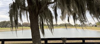 PERFECT LOCATION-SPACIOUS VILLA W USE OF NEW GOLF CART CLOSE TO SUMTER LANDING.