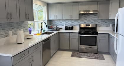 Newly remodeled House in Rowland Heights 4b3b 30 mins to Disneyland