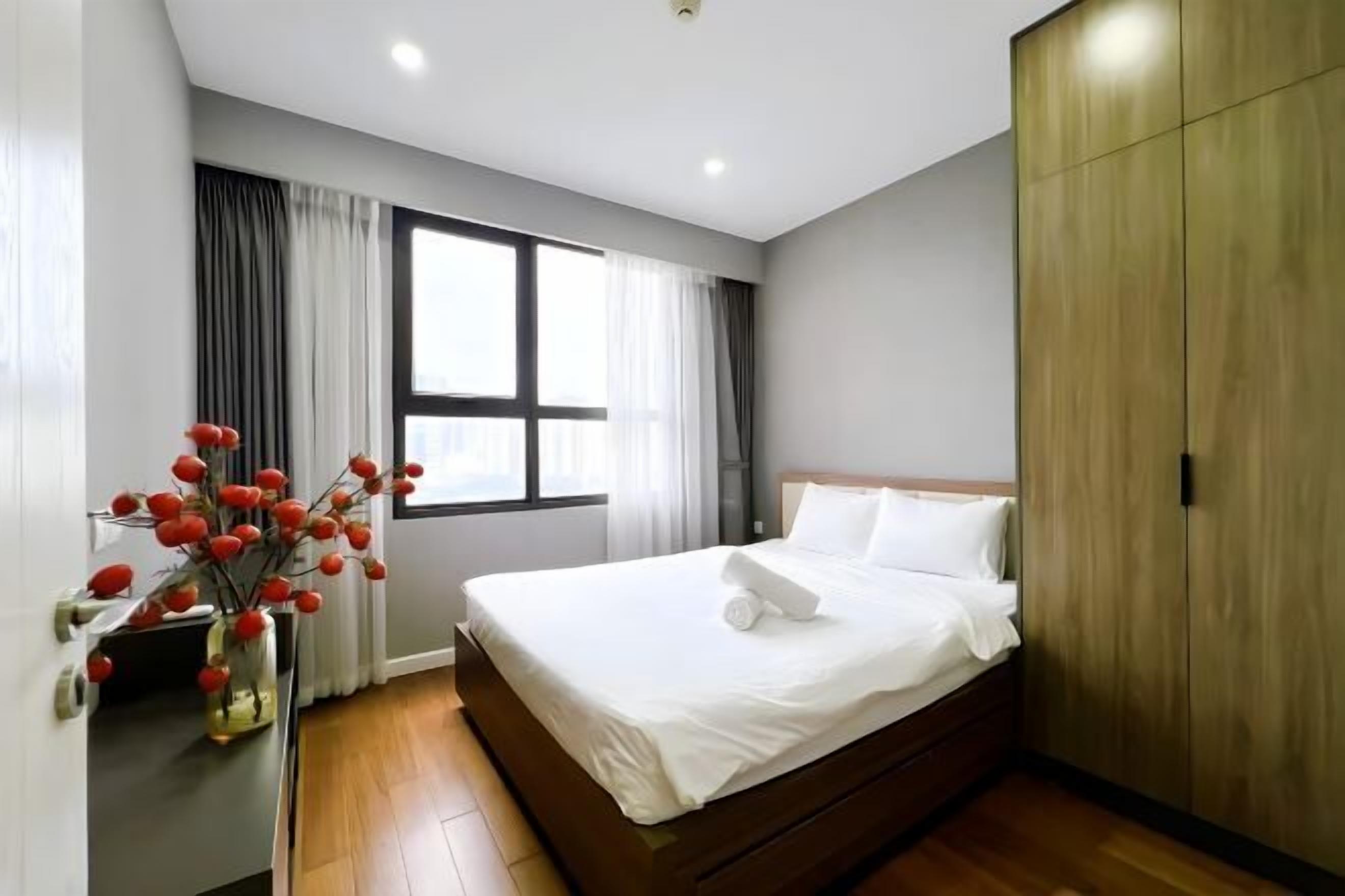 Minibarvarer (inkludert), safe på rommet og skrivebord