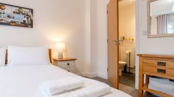 3 bedrooms, Internet