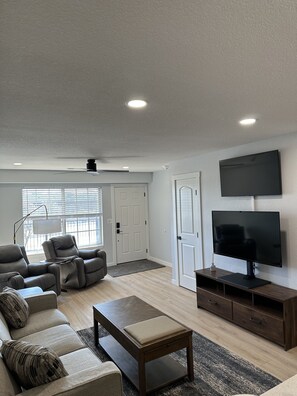 Smart TV - Stadium View Condo (Manhattan)