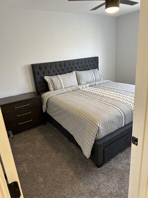 4 bedrooms, WiFi, bed sheets