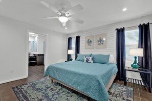 4 室のベッドルーム、WiFi (無料)、ベッドシーツ