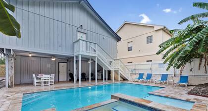 Private Home w/Private pool1/2 block from Beach! Stylish Interior! Dog friendly!