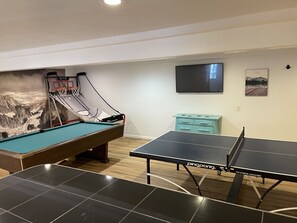 Games room - Dockside Dreams on Nancy Lake with game room! (Willow)