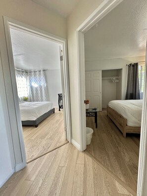 4 soverom, strykejern/-brett, wi-fi og sengetøy