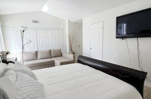 4 makuuhuonetta, silitysrauta/-lauta, Wi-Fi, vuodevaatteet