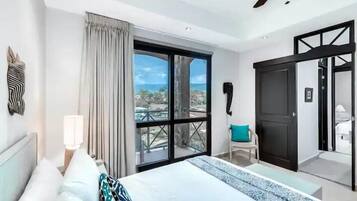 3 bedrooms, iron/ironing board, free WiFi