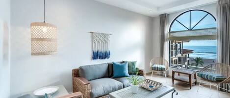 Luxury-Apartment | Wohnbereich | Flachbildfernseher