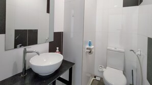 Bathroom - Empire City PJ Suites by Manhattan Group (Petaling Jaya)