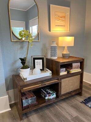 Interior - Lovely Pet Frendly Home by Sherman (Boiling Springs)