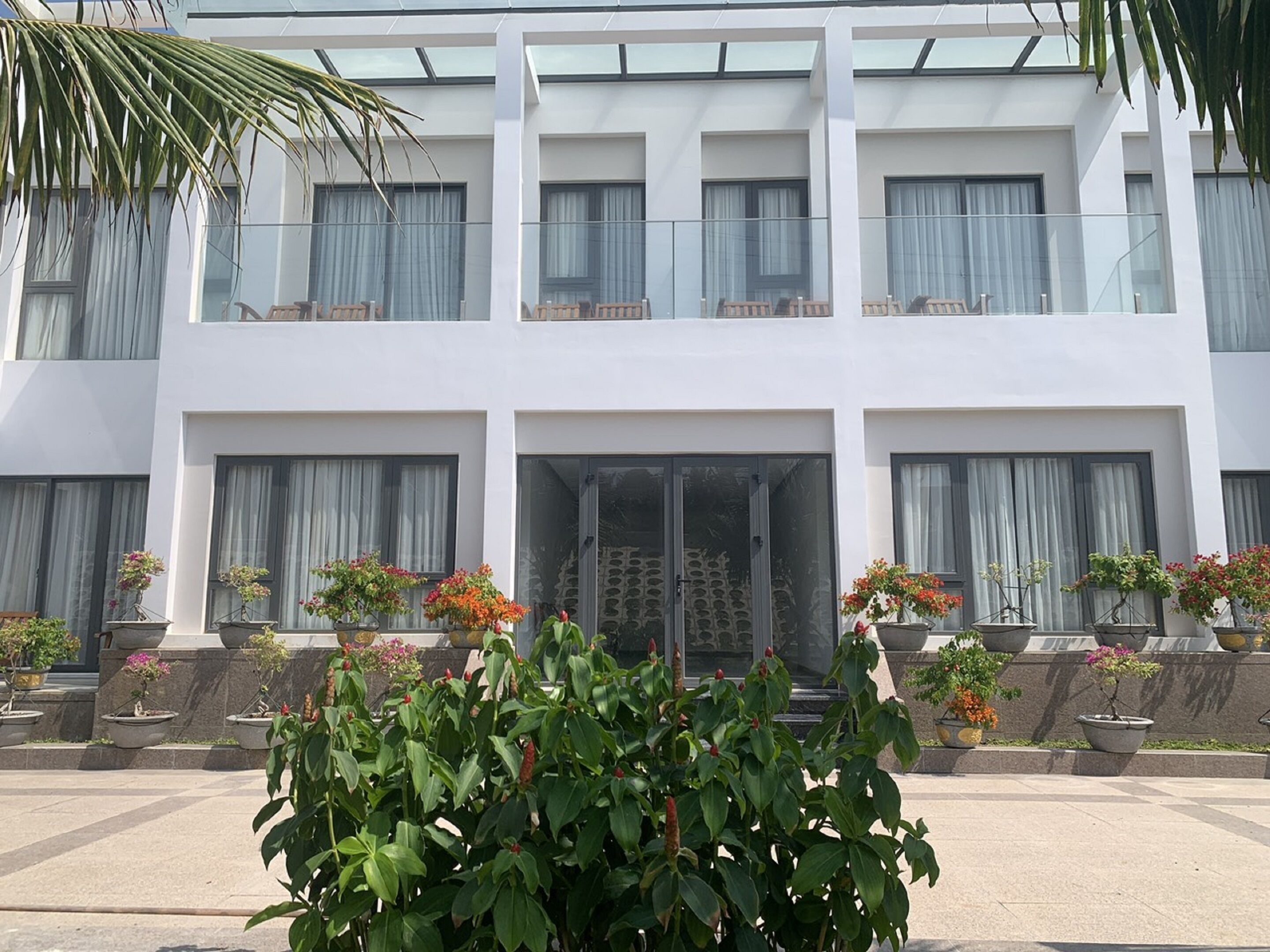 المنشأة من الخارج