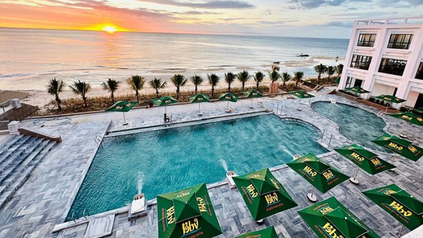 View from property - BO BIEN VANG HOTEL (Tan Thanh)