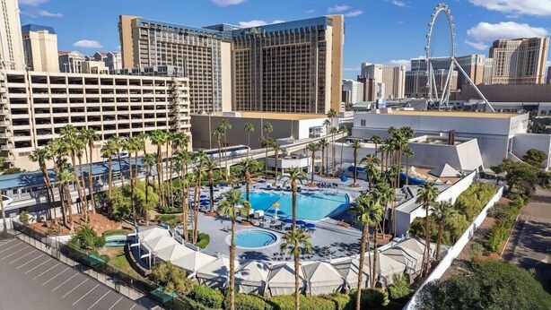 Unclassified image, 1 of 40, button - Suite + Connecting Room at a 4⭐️ Hotel (Las Vegas)