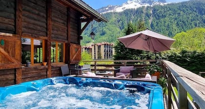 Chalet Falcon - Spacious Chalet with Hot Tub