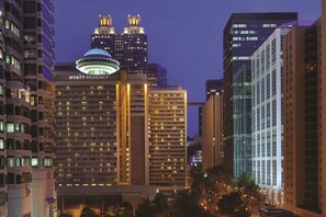 Exterior - 1-Bedroom Suite at a 4⭐️ Hotel (Atlanta)