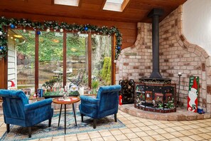 Family Cabin | Living area | 32-inch LED TV with digital channels, fireplace - Pacific Coast Redwoods Cabin for Family (La Honda)