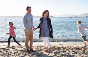 Beach - 1-Bedroom Suite at a 4.5⭐️ Hotel (San Francisco)