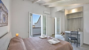 5 camere, Wi-Fi gratuito, lenzuola