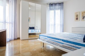 2 bedrooms, iron/ironing board, free WiFi, bed sheets