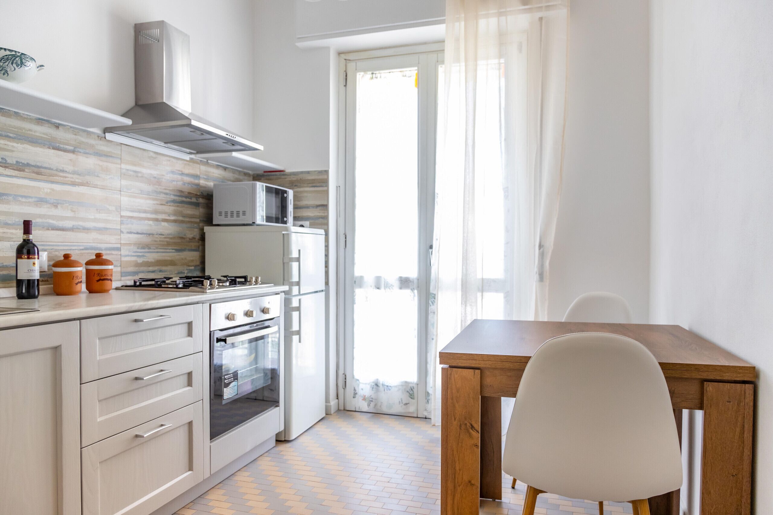 Fridge, microwave, coffee/tea maker, electric kettle