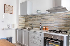 Fridge, microwave, coffee/tea maker, electric kettle