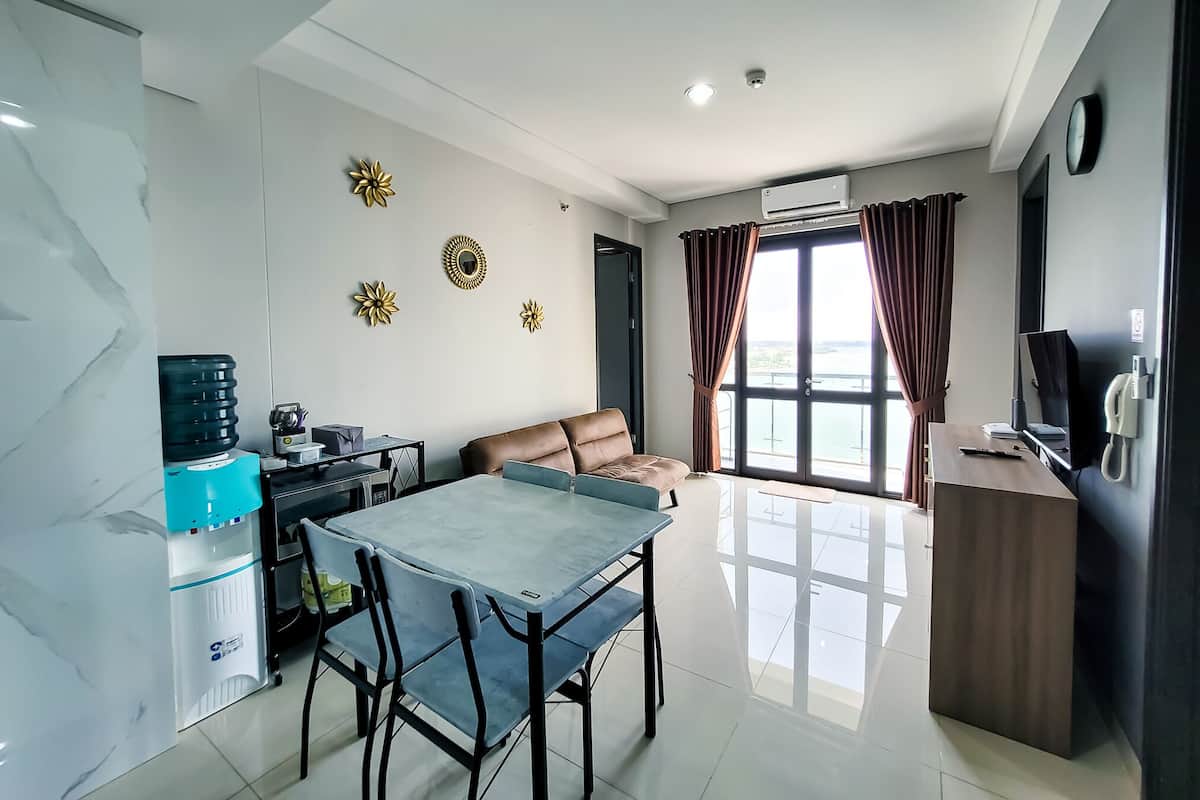 Superior-Apartment, 3 Schlafzimmer, Nichtraucher, Meerblick | Wohnbereich | 25-Zoll-Smart-TV mit Digitalempfang