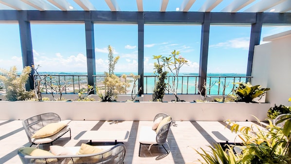 Rooftop terrace - Palam Mansion at One Residence Apartment (Batam)