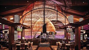 Bar (on property) - Two Queen Room at a 4⭐️ Hotel (Las Vegas)