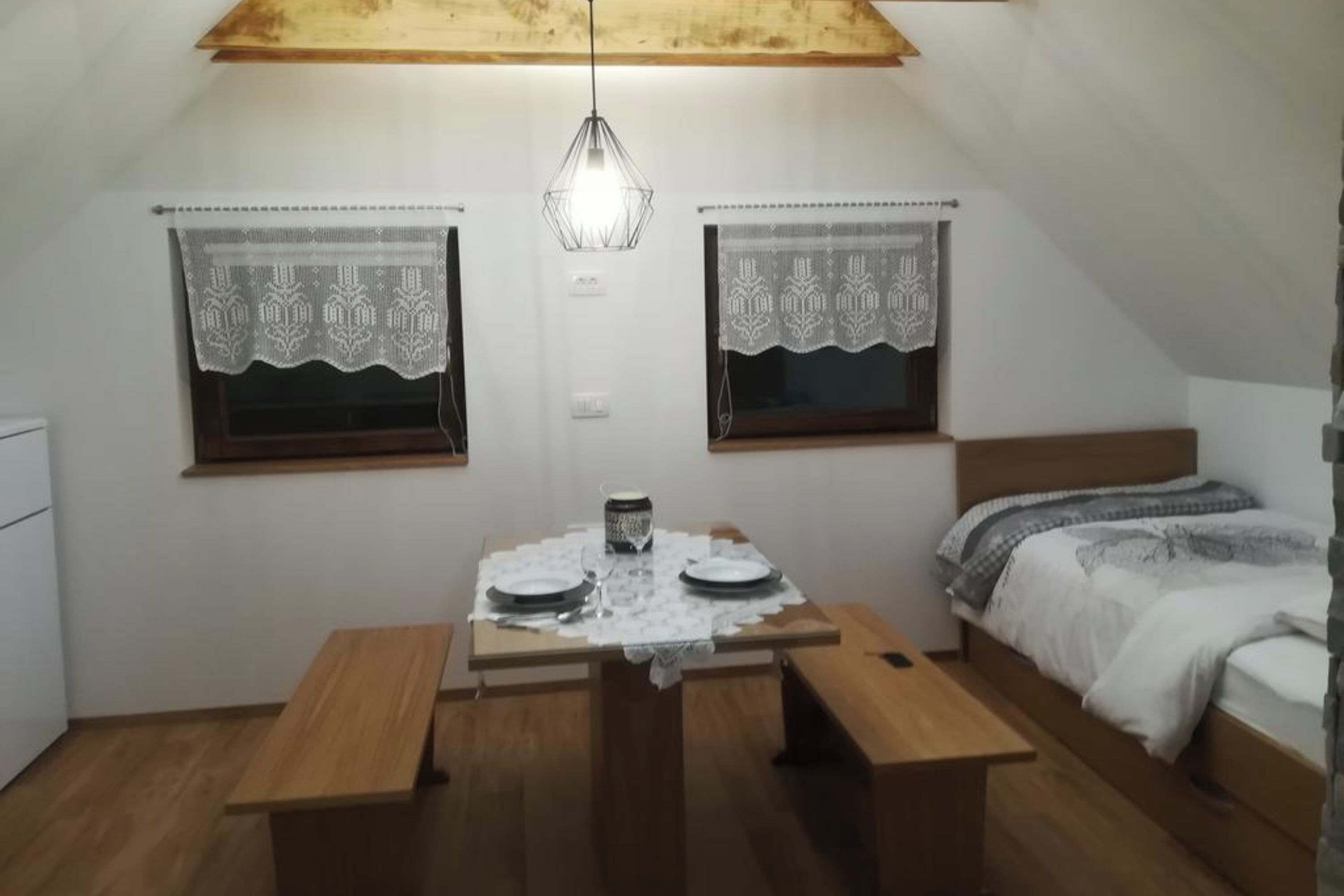 Wi-Fi gratis dan seprai linen
