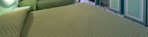 1 Schlafzimmer, Bügeleisen/Bügelbrett