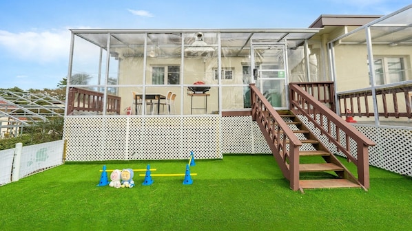Basic Room, 2 Bedrooms (D501) - Jeju Dangdangi Dog Pension Black (Jeju City)