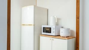 Basic Room, 2 Bedrooms (B206) - Jeju Dangdangi Dog Pension Black (Jeju City)