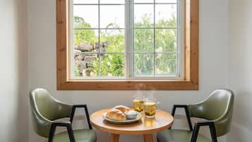 Basic Room, 2 Bedrooms (Halla — 1 Dog Free (Yard/BBQ)) | Exterior