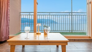 Basic Room, 1 Bedroom (503) | 1 bedroom, free WiFi - Daebudo Green Beach Pension (Ansan)