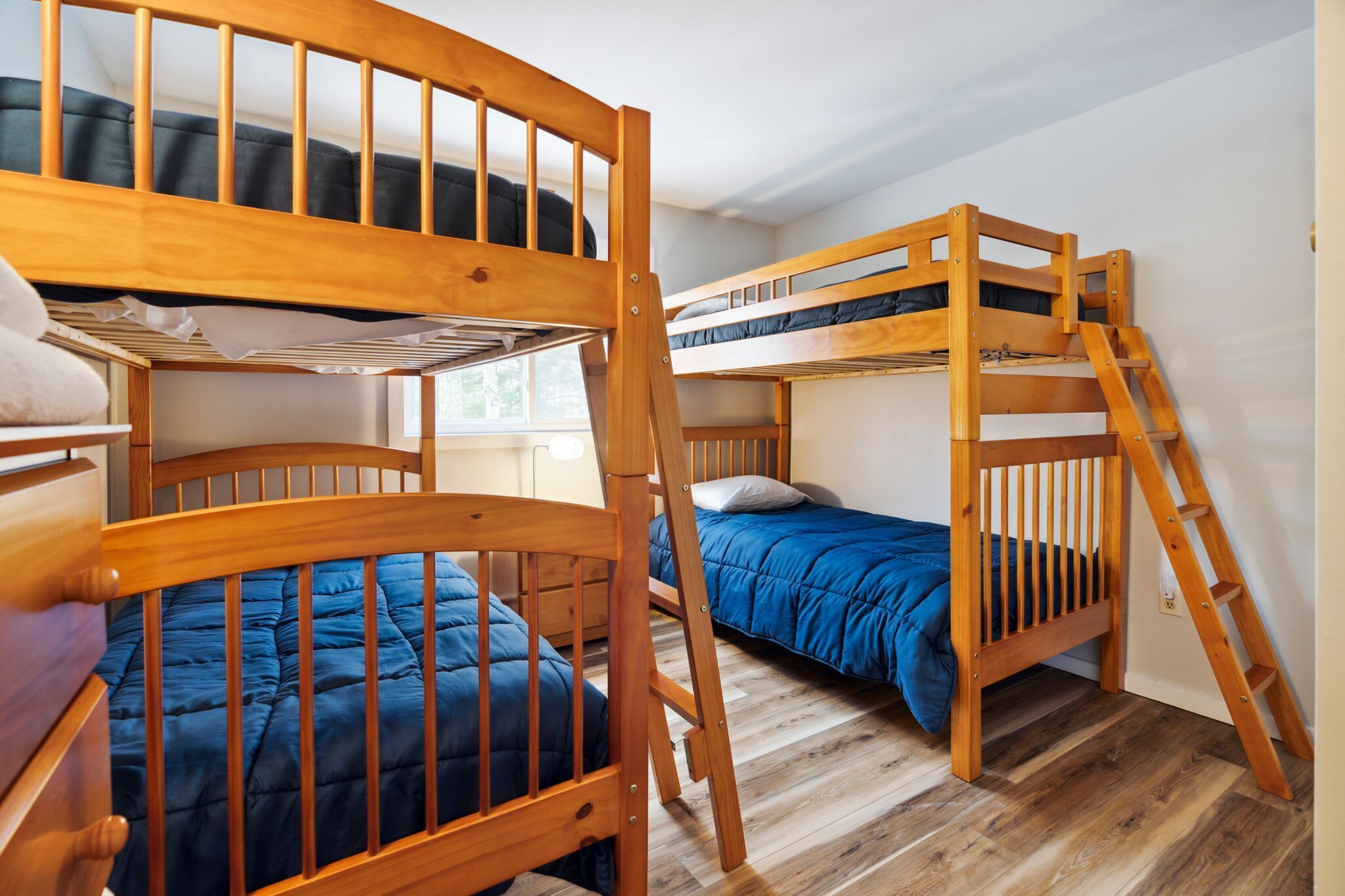 3 Schlafzimmer, Schreibtisch, Reisekinderbett, WLAN