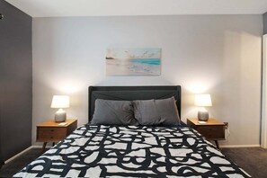 2 bedrooms, desk, free WiFi, bed sheets