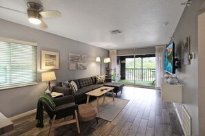 Smart TV - Downtown Sarasota gem near Ringling College - Beautiful Bayou (Sarasota)