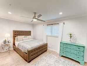 2 soverom og sengetøy