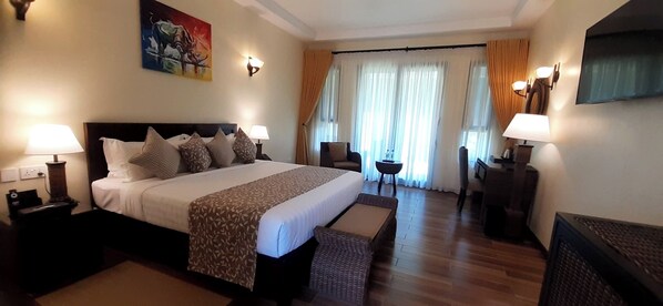 Desk, laptop workspace, free WiFi, wheelchair access