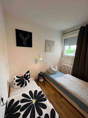 1 camera, Wi-Fi gratuito, lenzuola