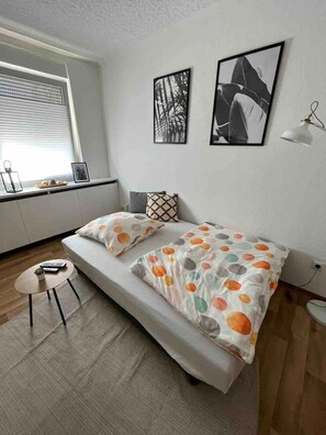 1 bedroom, free WiFi, bed sheets - Friendly Holiday Apartment with Wi-Fi in Magdeburg (Magdeburg)
