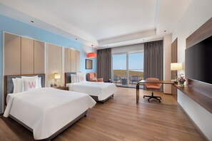 高級寢具、客房內保險箱、書桌、筆電工作空間